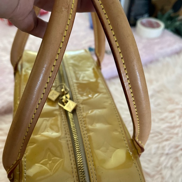 LV vernis Mono Tompkins Square - Picture 6 of 11